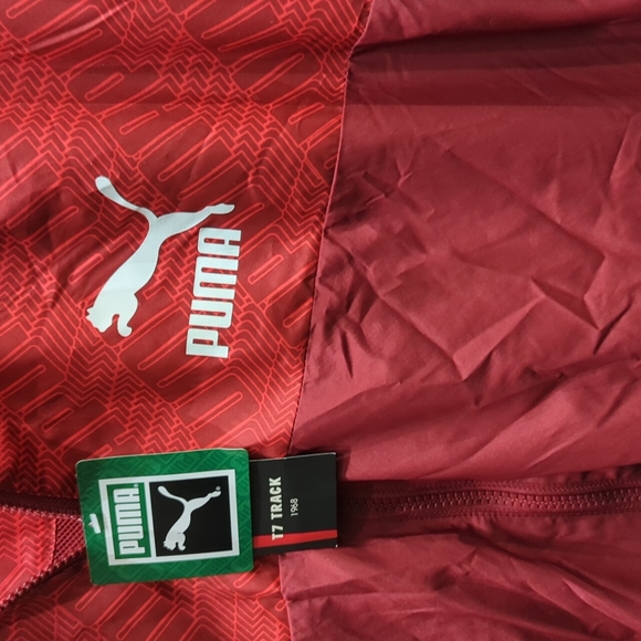 BNWT PUMA FULL ZIPPER Windbreaker Small Red - Picture 4 of 8